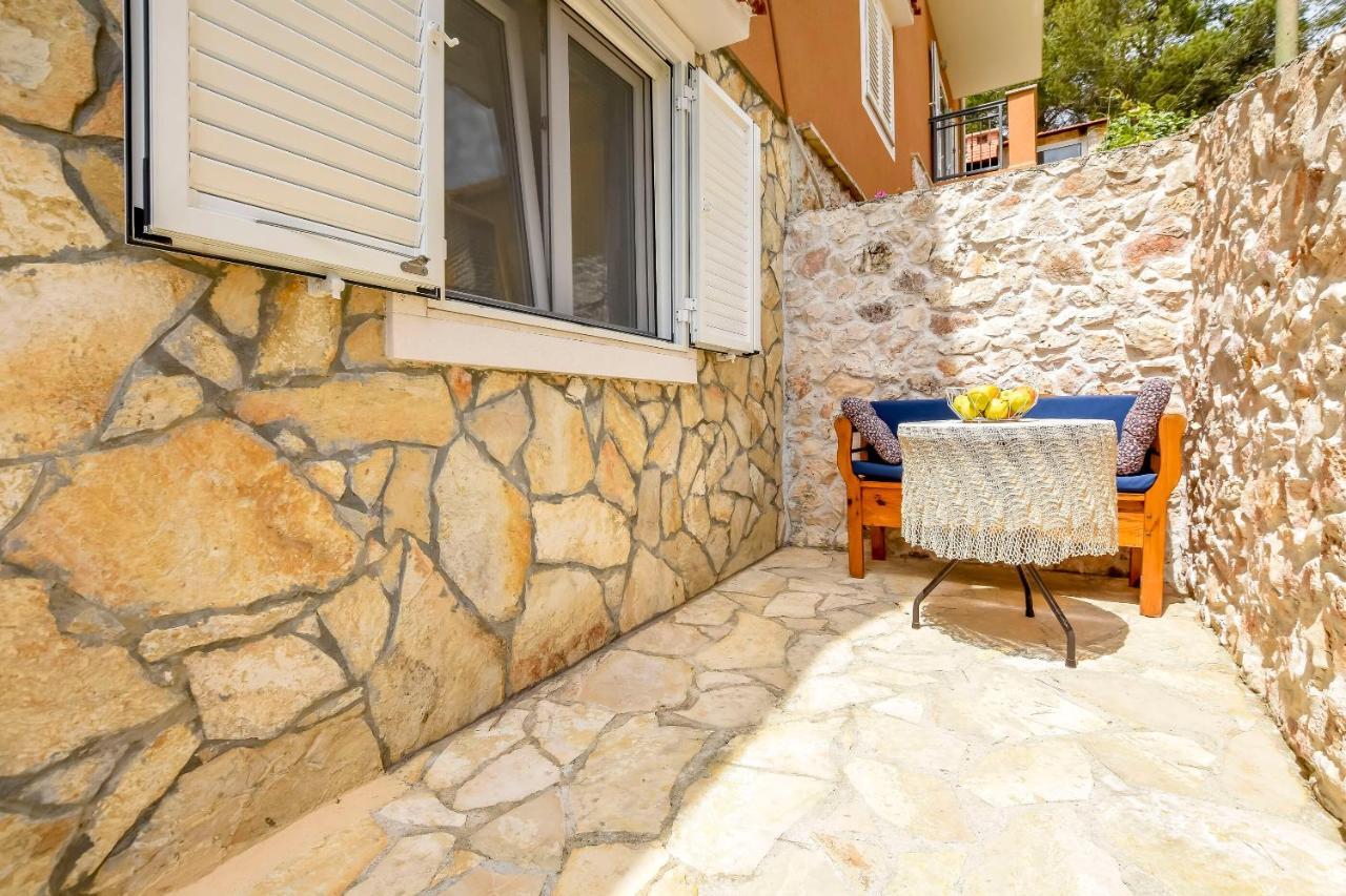 Apartments Ive I Maja Ражань Экстерьер фото